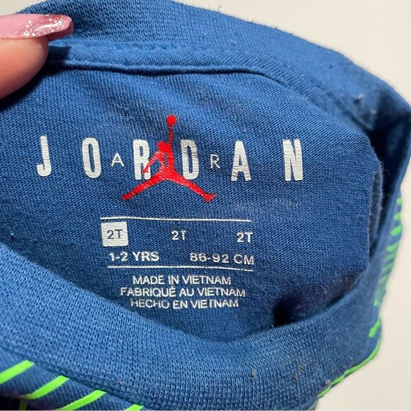 Jordan Jump Man Graphic Short Sleeve Athletic T-Shirt - Picture 4 of 4